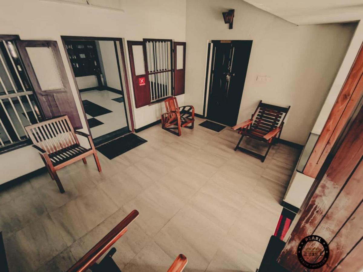 Pearl Beach Bungalow Alappuzha Exterior photo