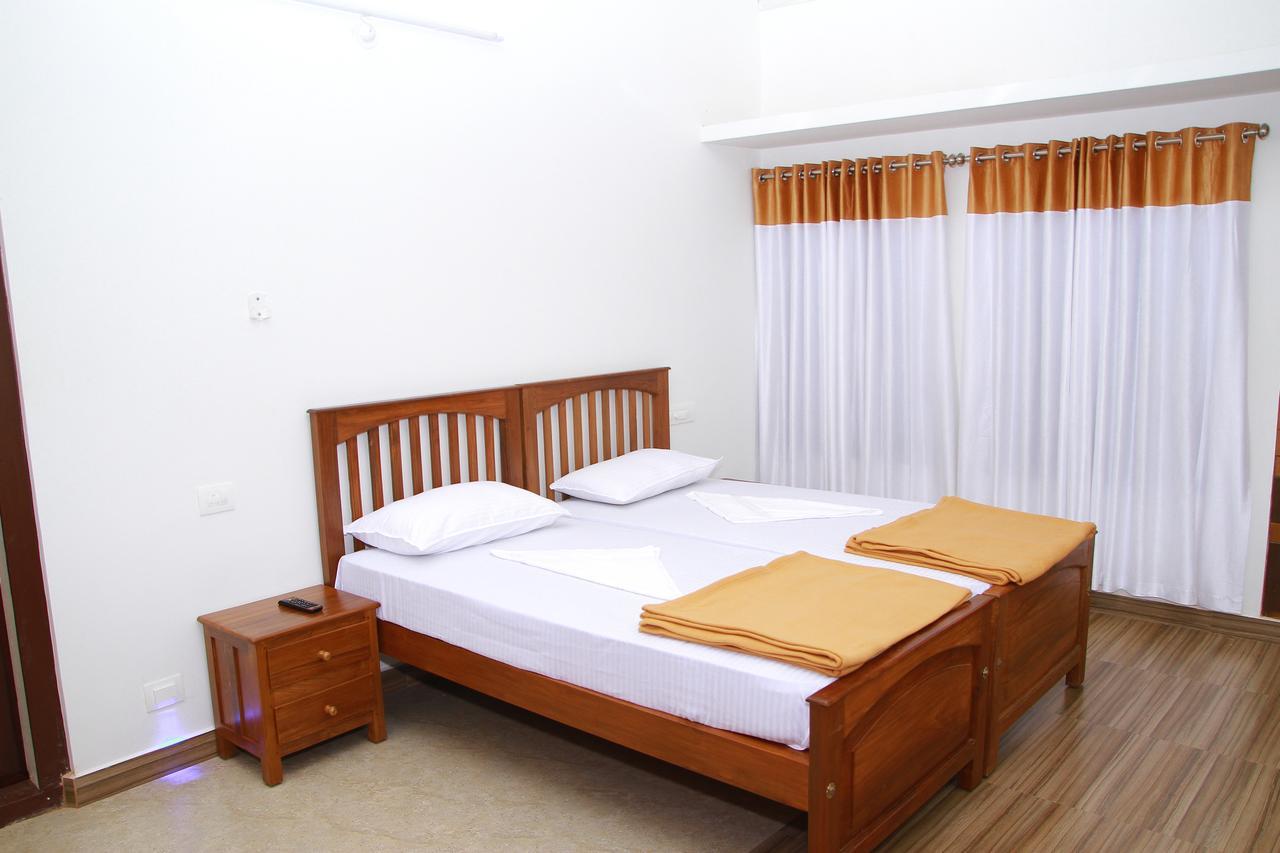 Pearl Beach Bungalow Alappuzha Exterior photo