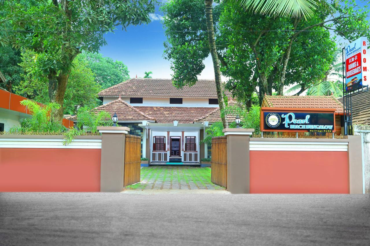 Pearl Beach Bungalow Alappuzha Exterior photo